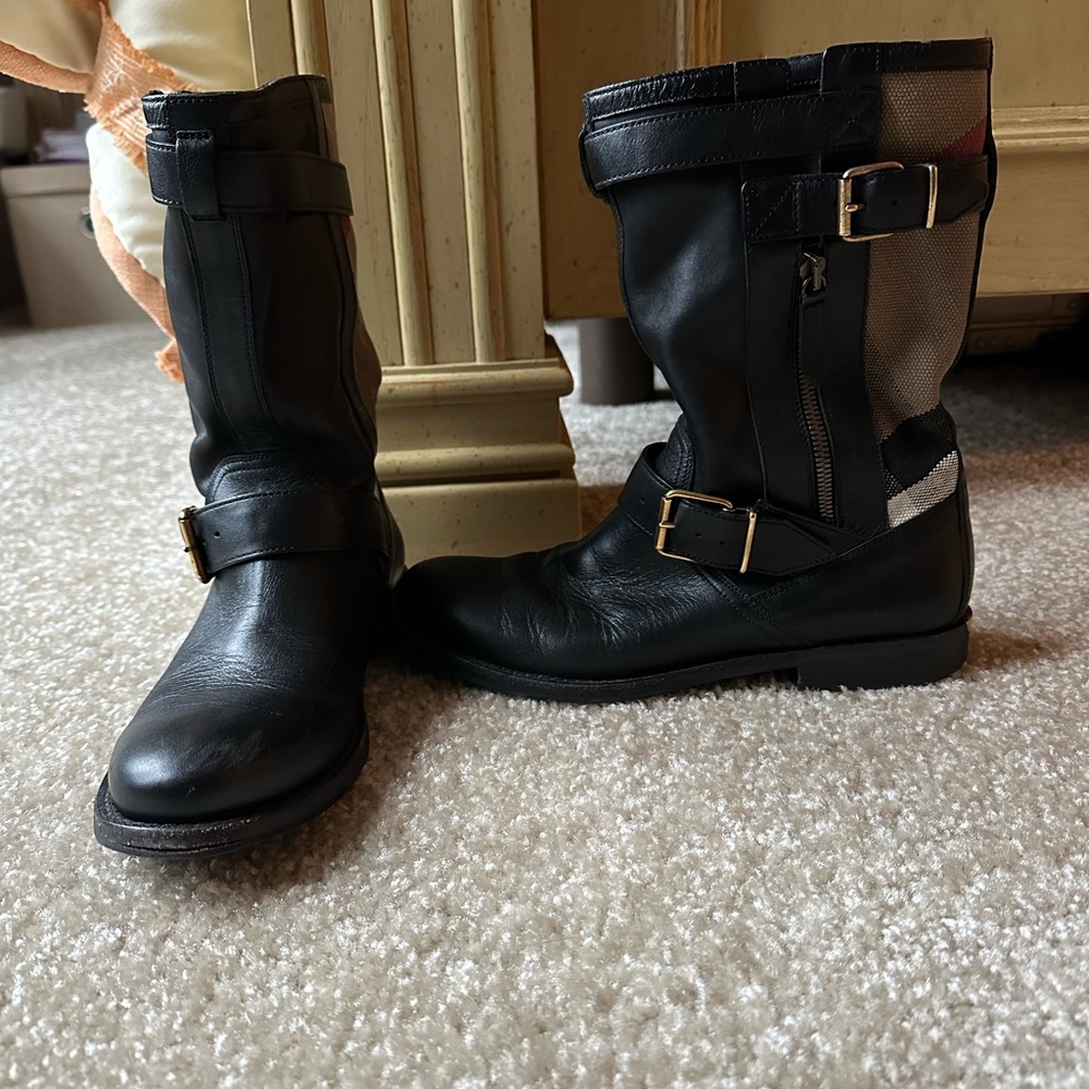 Authentic Burberry leather Motorcycle Boots size 37